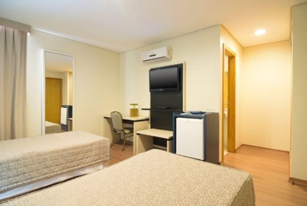 Hotel Financial Belo Horizonte Buitenkant foto